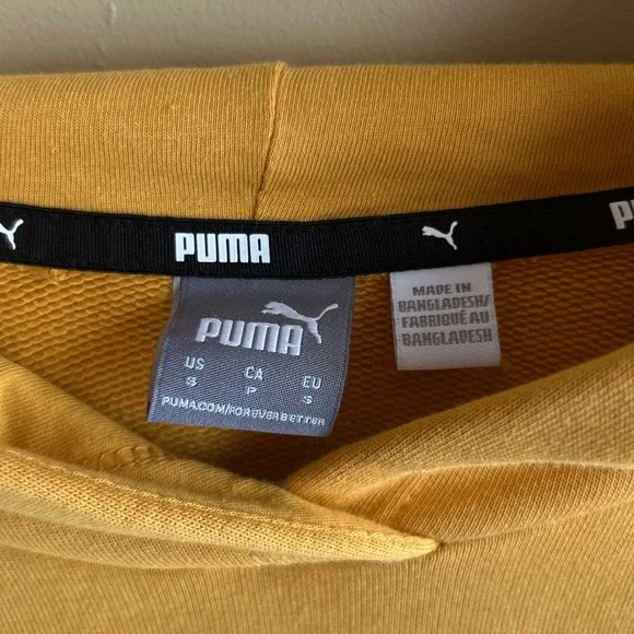 ✌️4 for $20✌️ Puma cropped sweatshirt - Picture 2 of 10